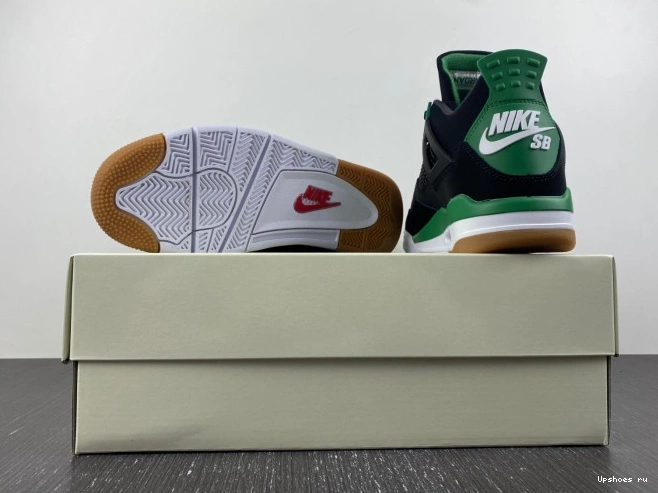  SB Black Green  4 Jordan Retro DR5415-030  0524